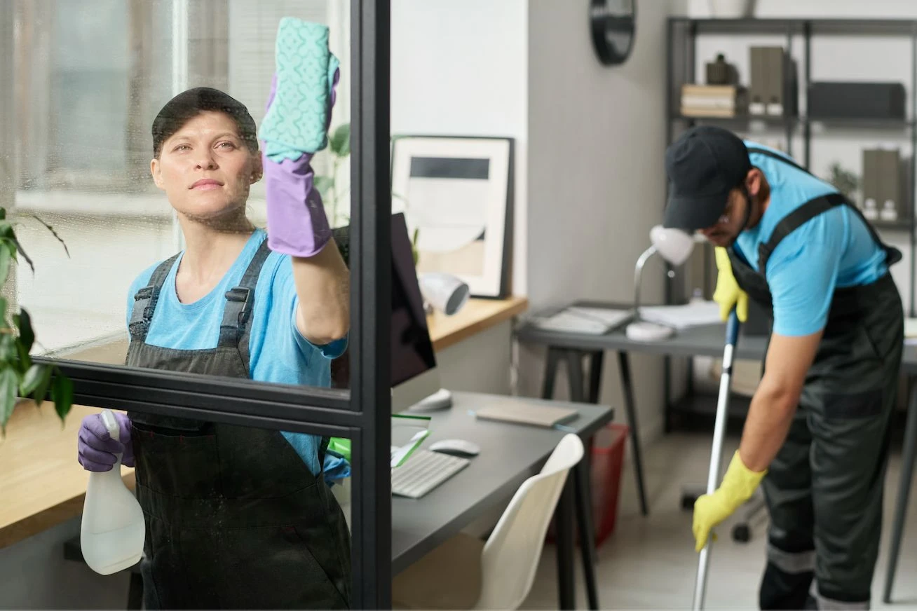 Deep Cleaning vs. Regular Cleaning: What’s the Difference?